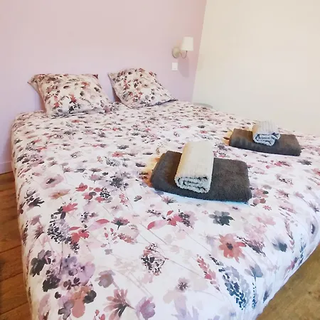 Casa de Férias Maison Avec Jardin Aux Cabannes - Ariege *